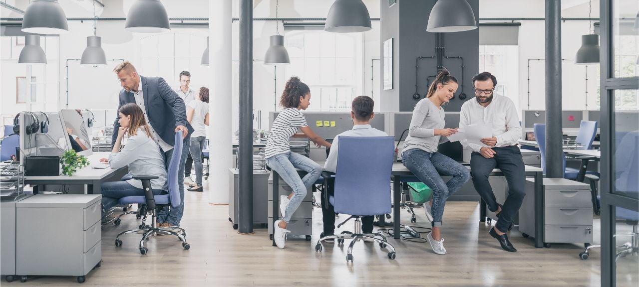 Mavie Work - Achtsamkeitsübungen 2 - Blog Im Kopf sind meistens viele verschiedene Aufgaben, was zur Überforderung führt. Shutterstock.com / REDPIXEL.PL