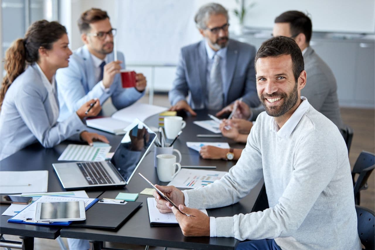 Mavie Work - Wiedereingliederung nach Krankheit 5 - Blog Das Hamburger Modell hilft Arbeitnehmern, wieder in den Arbeitsalltag zu starten. Shutterstock.com / Picsfive