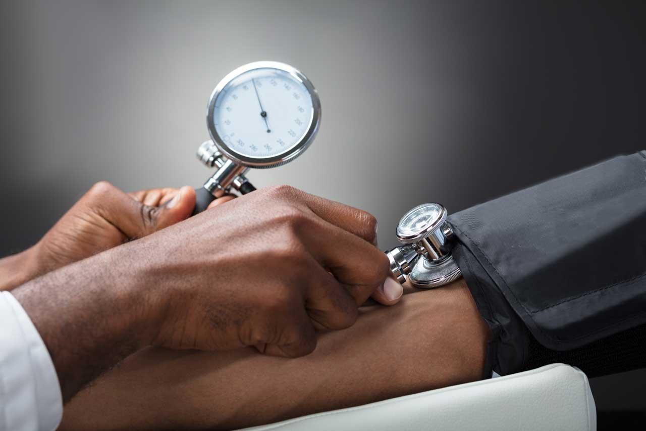 Mavie Work - Schlafmangel und seine Symptome 4 - Blog Schlafmangel kann langfristige Folgen haben. Shutterstock.com / Andrey Popov