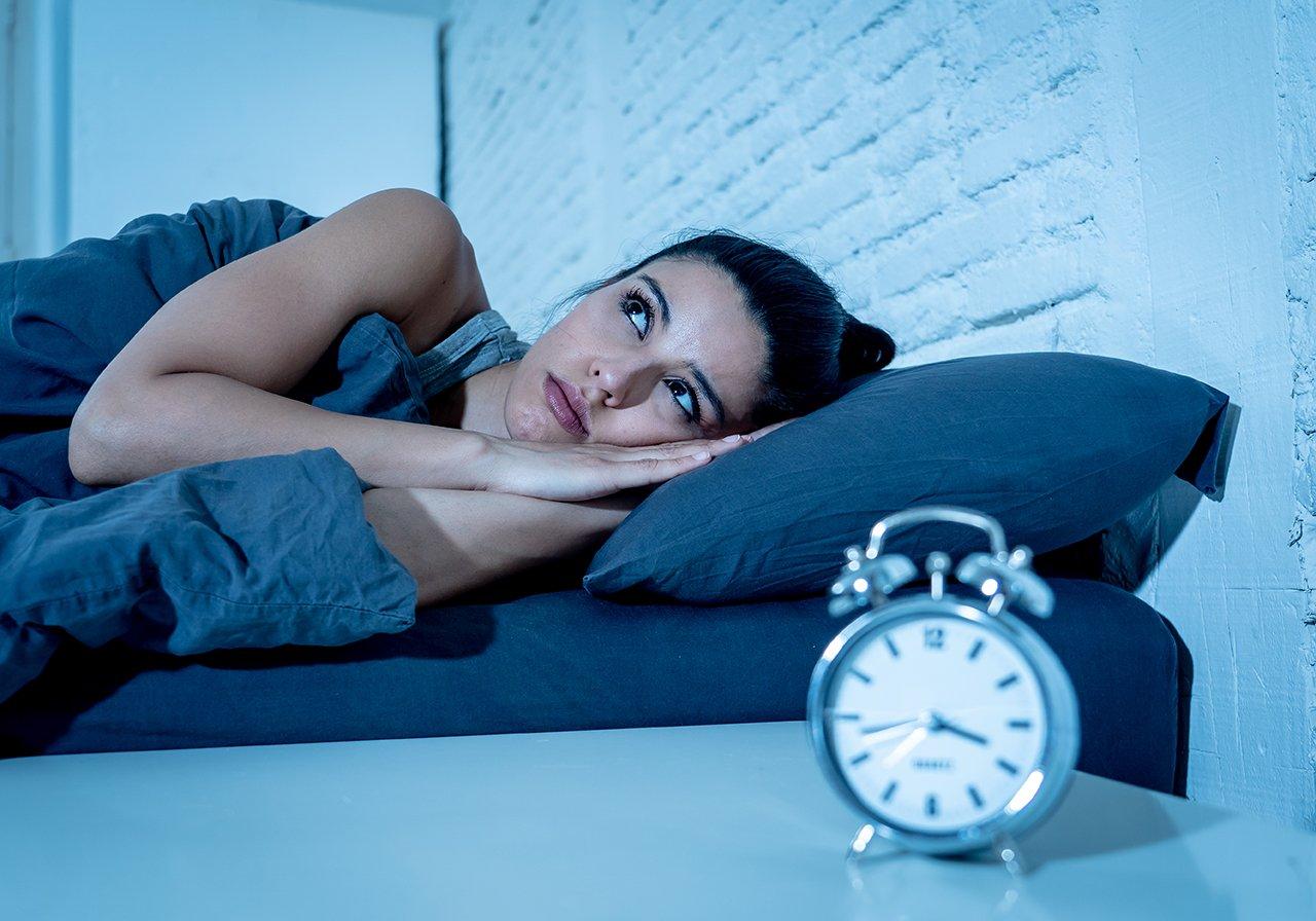 Mavie Work - Einschlafprobleme 2 - Blog Stress ist meist die Ursache für Einschlafprobleme. Shutterstock.com / Sam Wordley