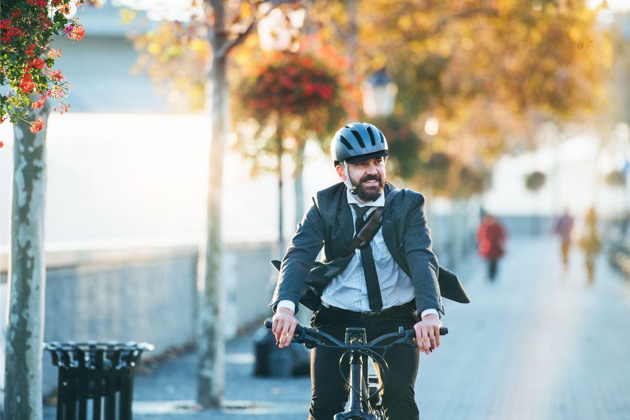 Mavie Work - Mit dem Fahrrad zur Arbeit 5 - Blog Shutterstock.com / Halfpoint