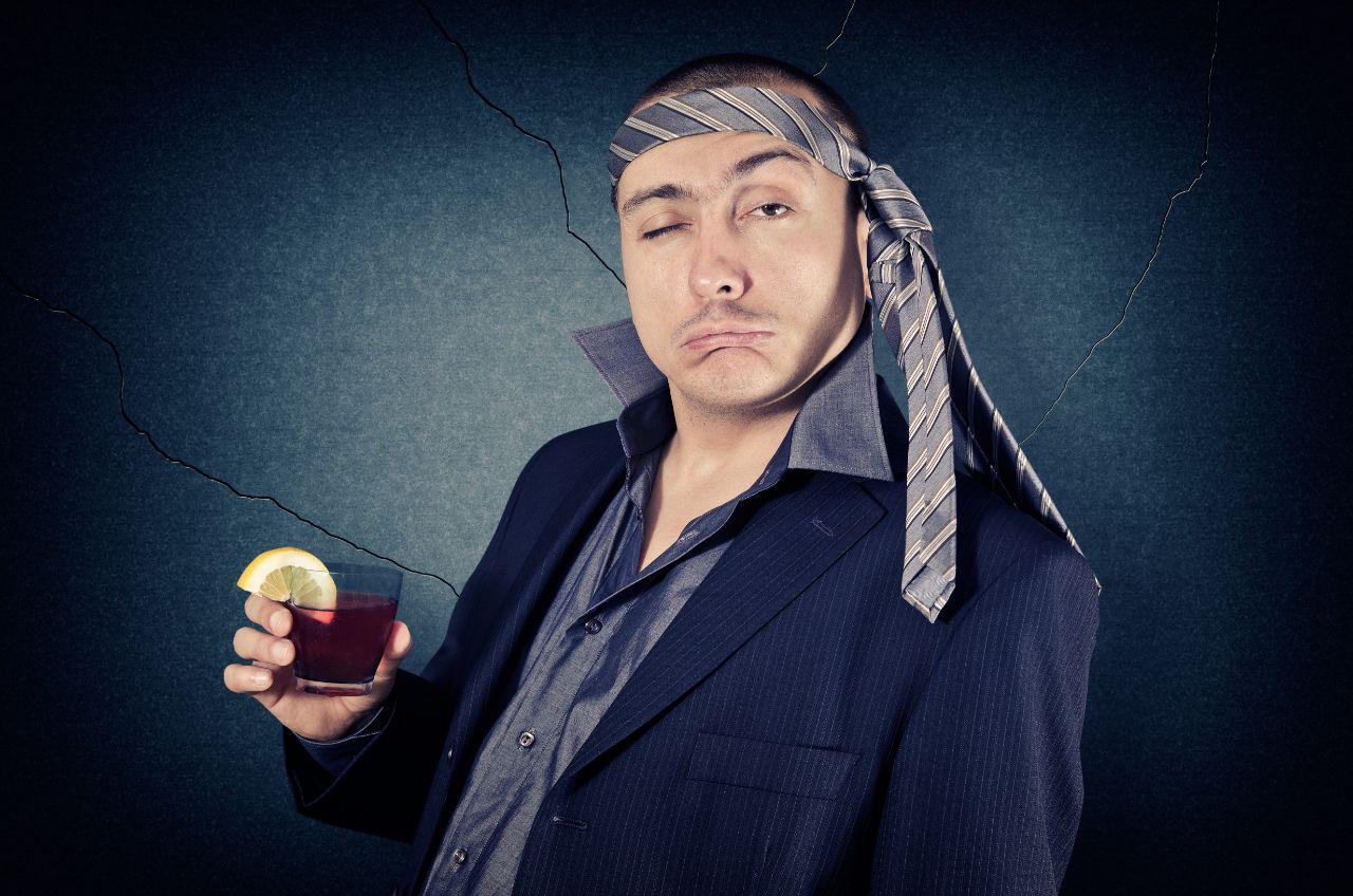 Mavie Work - Alkohol am Arbeitsplatz 4 - Blog Es gibt lediglich Rahmenbedingung einer Kündigung. Shutterstock.com / khubicek