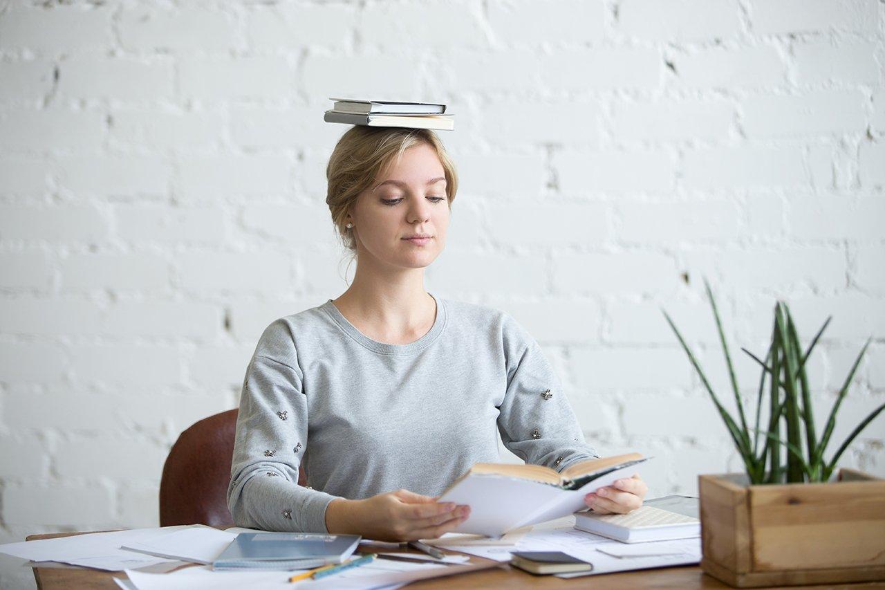 Mavie Work - Richtig sitzen 4 - Blog Shutterstock.com / fizkes