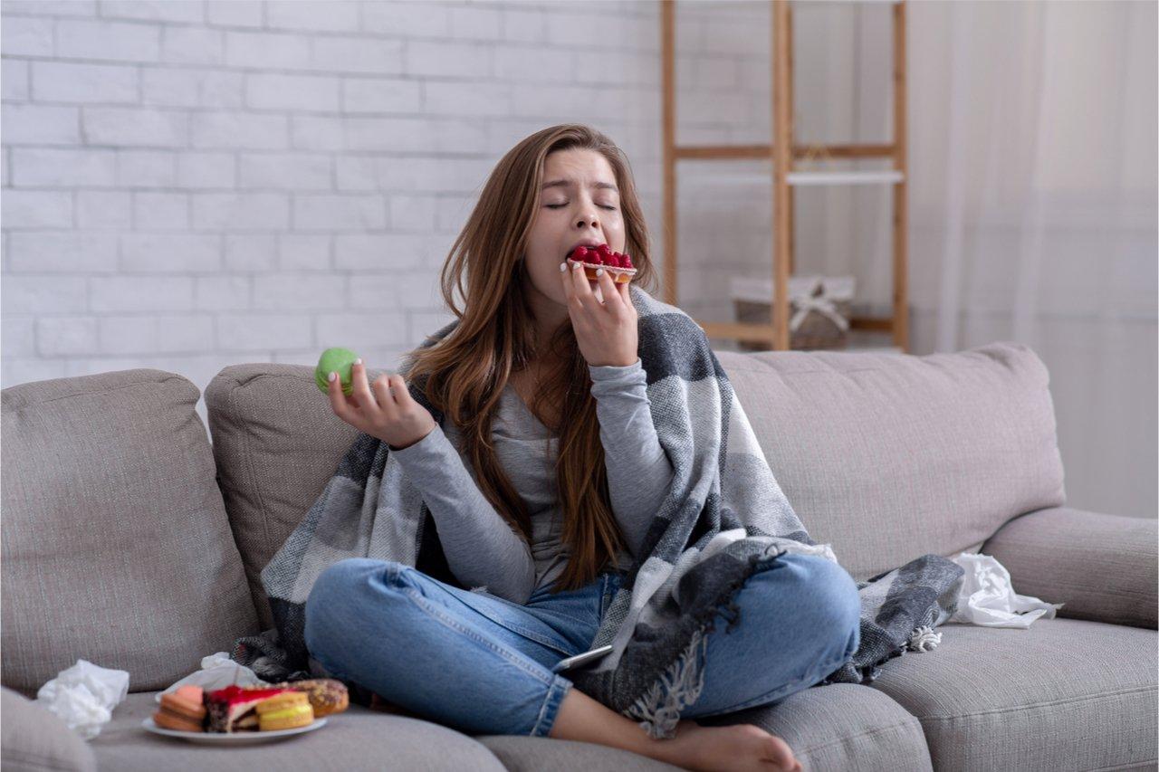 Mavie Work - Stopp mit Frustessen 2 - Blog Frustessen kann durch Emotionen ausgelöst werden. shurkin_son/ Shutterstock.com