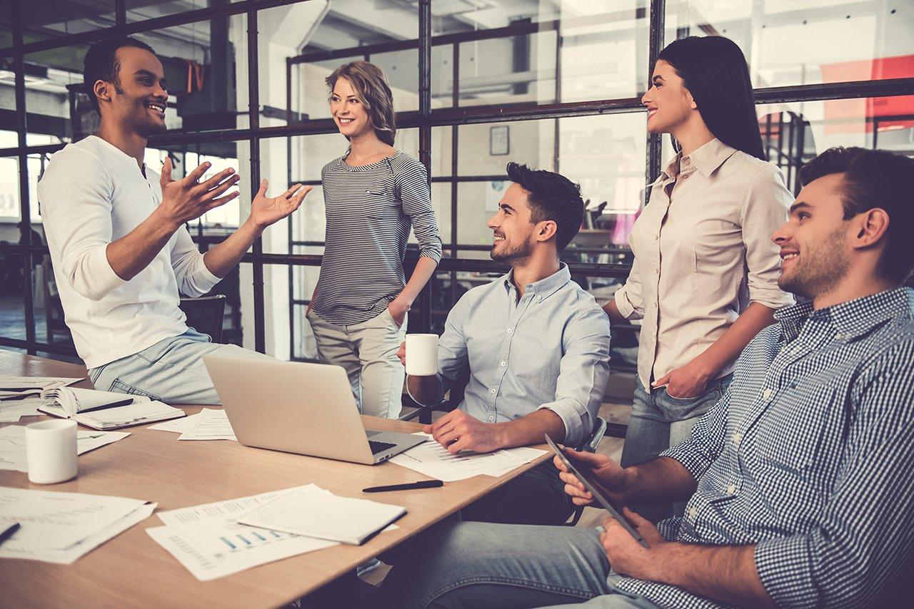 Mavie Work - Konfliktmanagement am Arbeitsplatz 7 - Blog Kommunikation ist wichtig beim Konfliktmanagement. Shutterstock.com / George Rudy