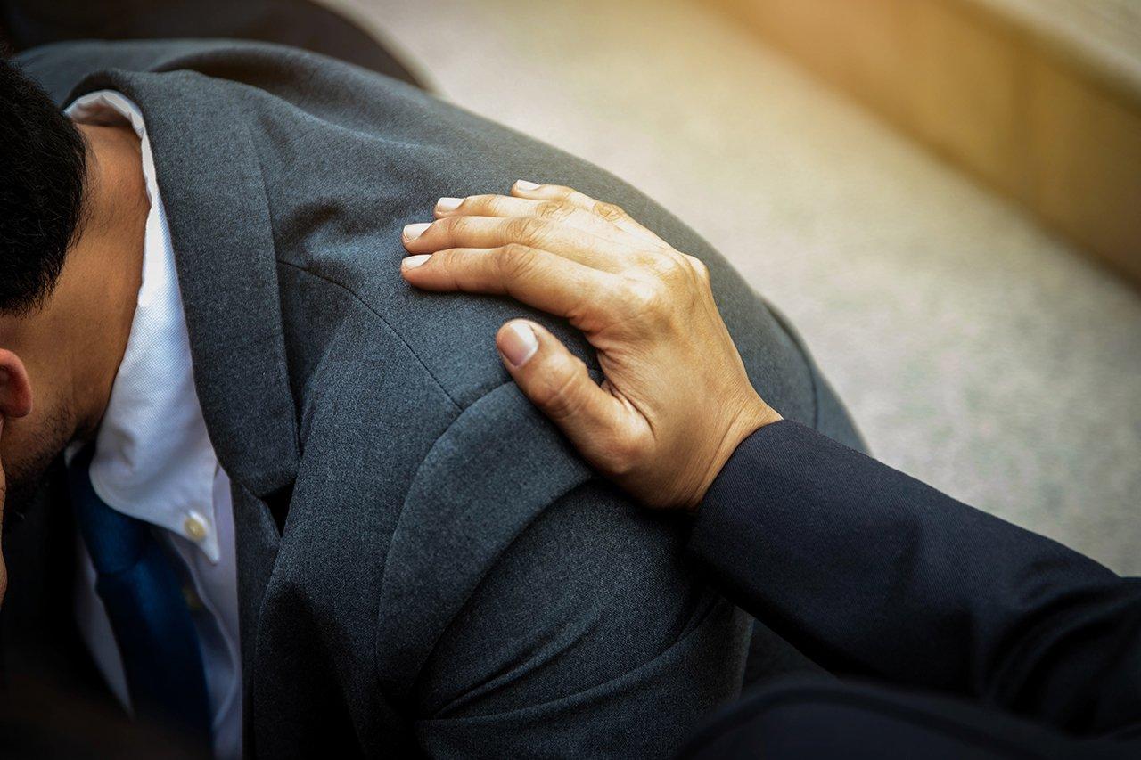 Mavie Work - Psychische Belastungen am Arbeitsplatz 4 - Blog Der Arbeitgeber muss dafür sorgen, die psychisches Belastung zu unterbinden. Shutterstock.com / chalermphon_tiam