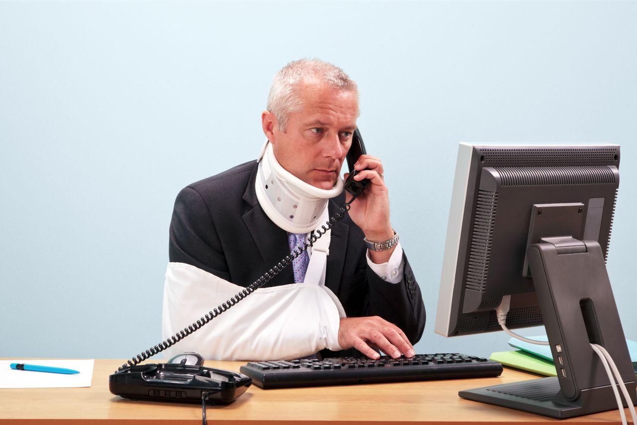 Mavie Work - Arbeiten trotz Krankschreibung 2 - Blog Eine Krankschreibung stellt eigentlich kein Verbot zu arbeiten dar.
Shutterstock.com / RTImages